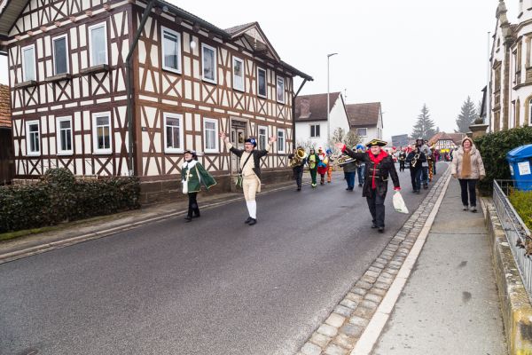 faschingsumzug-2015-1-20150217-102846811377AA8BCC-28BF-15D3-A070-0F7F7C6A5F0E.jpg