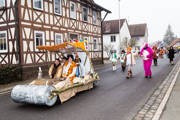 faschingsumzug-2015-10-20150217-17173315558CAB60CF-6142-DD79-BD89-11E3FEEB2268.jpg